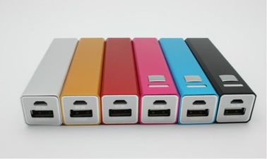 2600mAh 금속 USB 휴대용 힘 은행, 빨간 분홍색 녹색은 검정